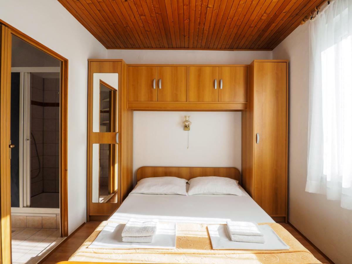 Cozy Studio With Private Terrace Barac Crikvenica Bagian luar foto